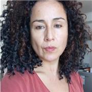 Dicto clases a niños y jóvenes